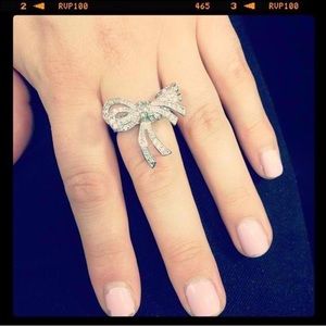 White gold rhodium bow ring